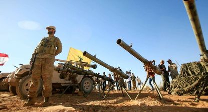 Hezbollah lanza misiles a territorio israelí. 