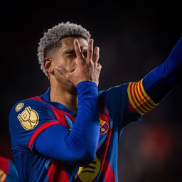 Ronald Araujo celebrando su primer gol tras el parate Ronald Araujo celebrando su primer gol tras el parate