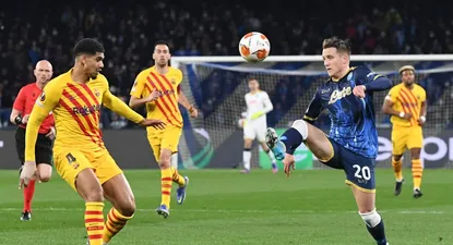 Araujo enfrenta a Napoli por la Champions