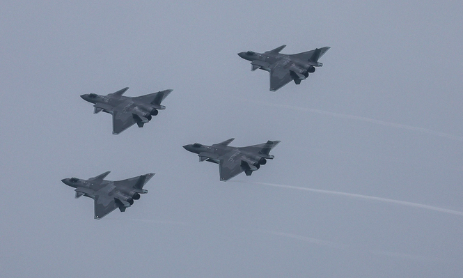 Aviones chinos vuelan cerca de Taiwán.