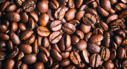 Los bebedores de café pronto podrían pagar más de US$6,50 en Londres por su dosis de cafeína, creen los expertos.