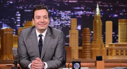 The Tonight Show de Jimmy Fallon es uno de los programas que se espera emita repeticiones por la falta de guionistas