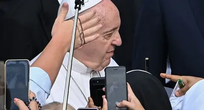 El cardenal Angelo Becciu es uno de los más influyentes del Vaticano y colaborador cercano del papa Francisco.