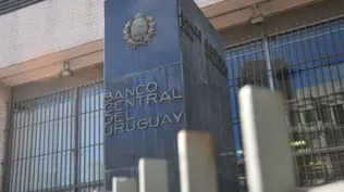 El BCU admite que dólar está debajo de fundamentos y vuelve a comprar