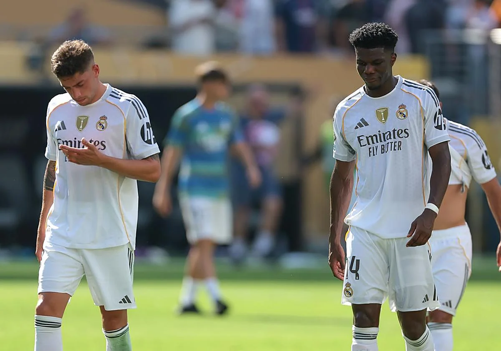 Federico Valverde y Aurelien Tchouaméni, estrellas enfrentadas del Real Madrid.