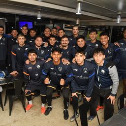 Los jugadores de Academia FC