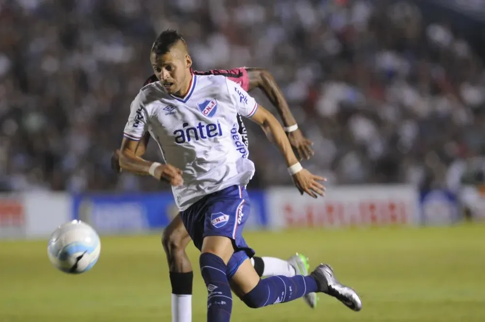 Nicolás López
