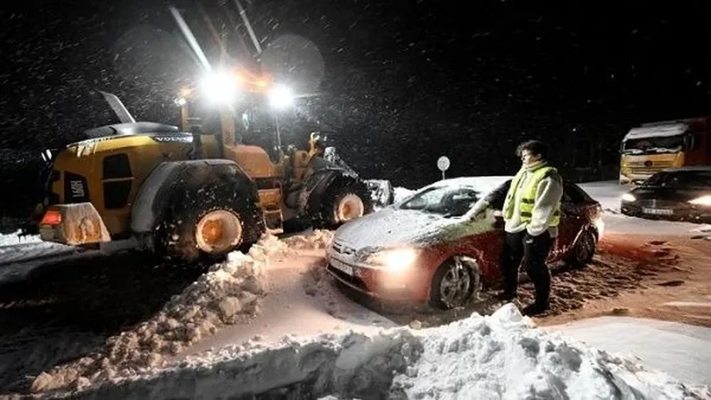 En Dinamarca se midió hasta un metro y medio de nieve en la localidad de Hald, en la región oeste de la península de Jutlandia, el mayor acumulado en los últimos 13 años.