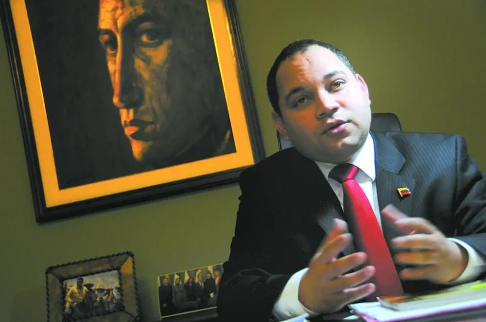 Embajador de Venezuela, Julio Chirino