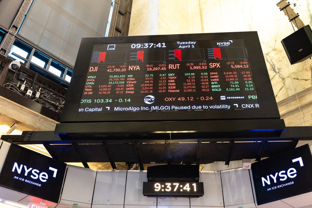 Las cifras del mercado bursátil en el parqué de la Bolsa de Valores de Nueva York.