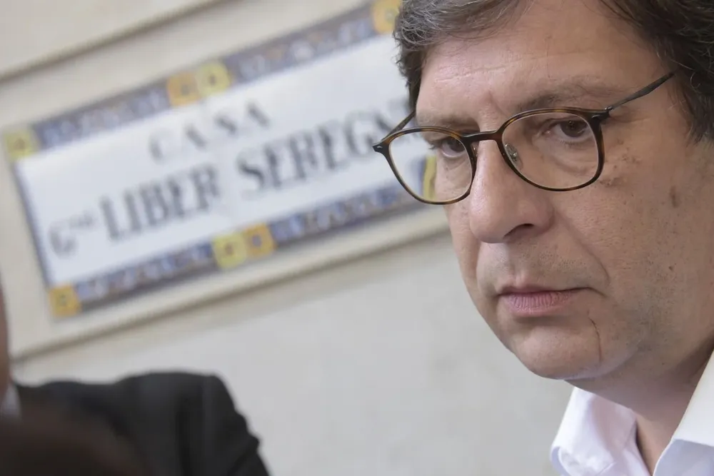 El Frente Amplio emitió un video en el que Miranda le respondió a Lacalle Pou