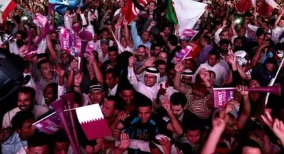 Para el gobierno catarí, ser el anfitrión de la copa del mundo busca lograr una imagen del país como un actor global y cumplir la visión del jeque Tamim bin Hamad al Zani, heredero del trono y una de las principales fortunas