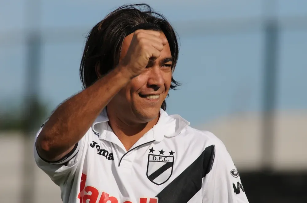 Álvaro Recoba, jugando en Danubio