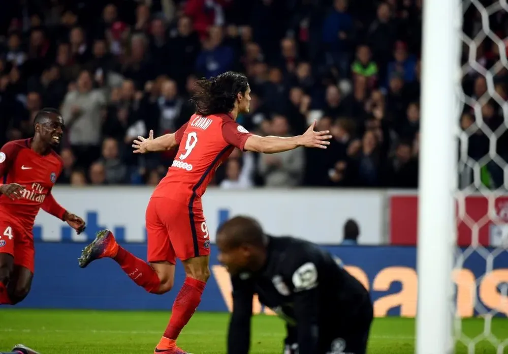 El salteño llegó a 10 goles en 11 fechas de la primera división del fútbo galo.