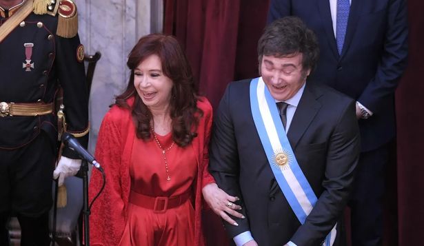 Javier Milei junto a CFK el día del traspaso de mando en el Congreso de la Nación.&nbsp;