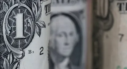 Dólar cerró con segundo descenso consecutivo en la semana