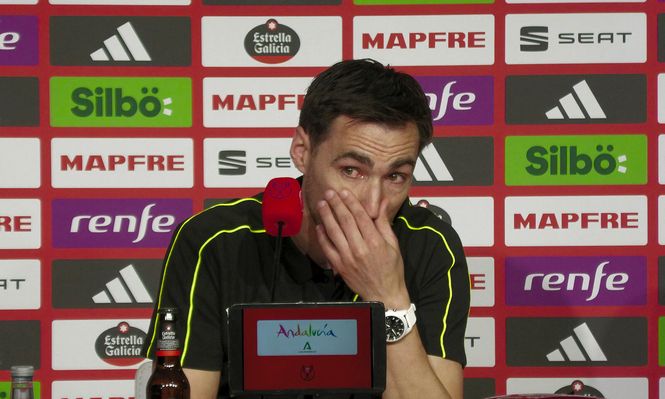 El árbitro Ricardo de Burgos Bengoetxea y sus lágrimas