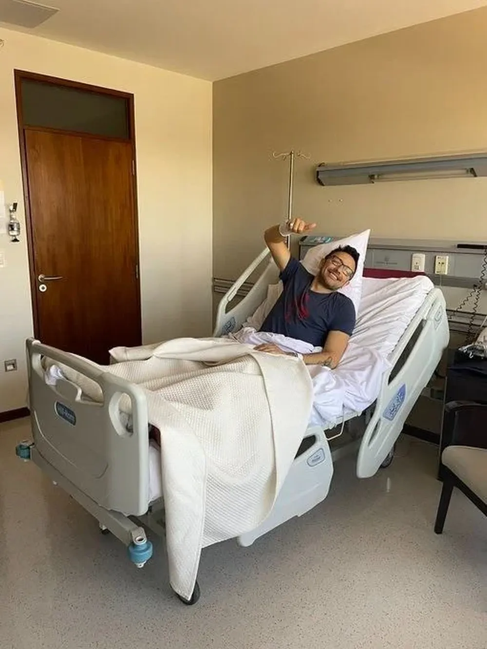 Emiliano Brancciari luego de su operación