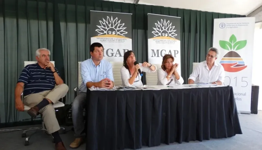 Organizadores en Uruguay del Día Internacional de los Suelos destacaron su importancia en la Expoactiva