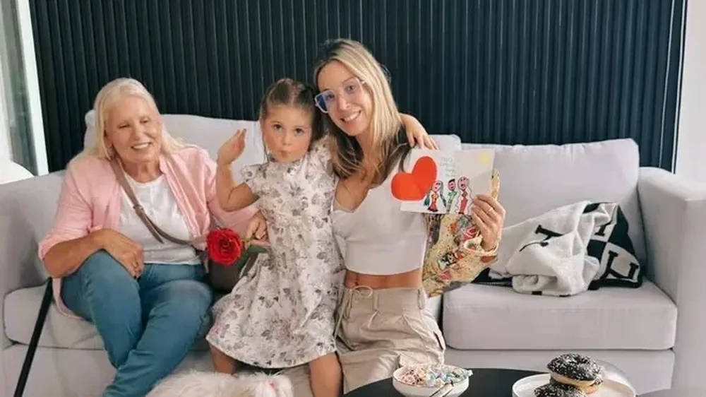 Jesica Cirio, su mamá y su hija