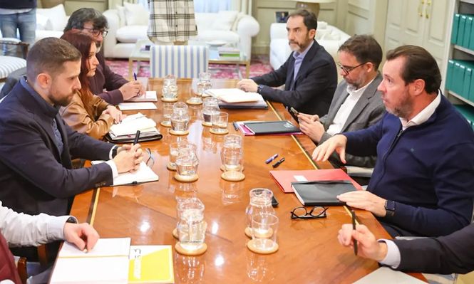 Sin acuerdo con Oscar Puente, la huelga de trenes del 9 al 11 de febrero sigue en pie