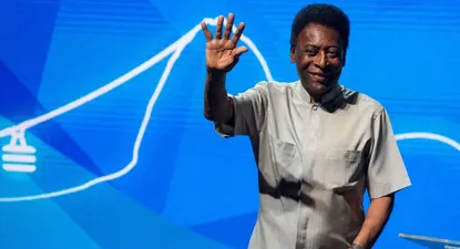 Pelé sigue complicado de salud