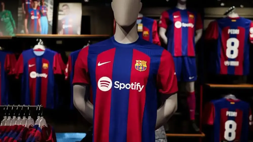 El Barcelona estudia alternativas a Nike.