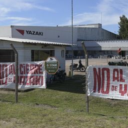 Cierre de Yazaki