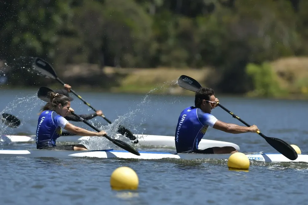 Victoria Do Nascimento y Santiago Melo, plata en K2 200 mixto