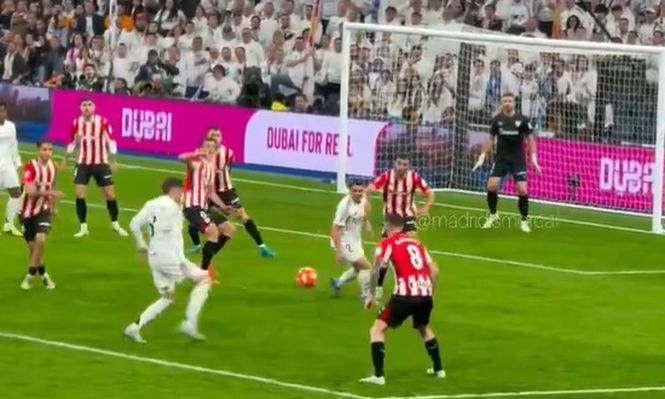 El golazo de Federico Valverde desde la tribuna