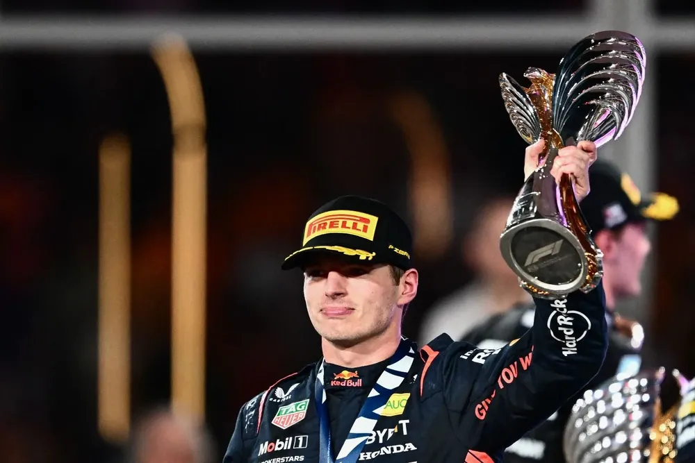 Verstappen también celebró en Abu Dabi