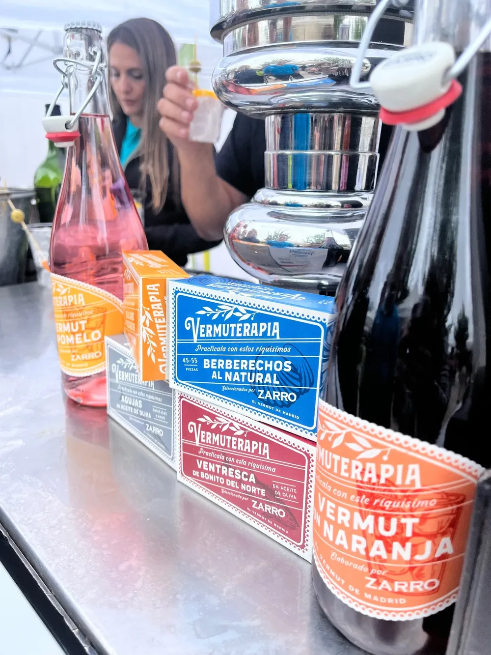 Los alimentos y combustibles lideran la baja de los precios.