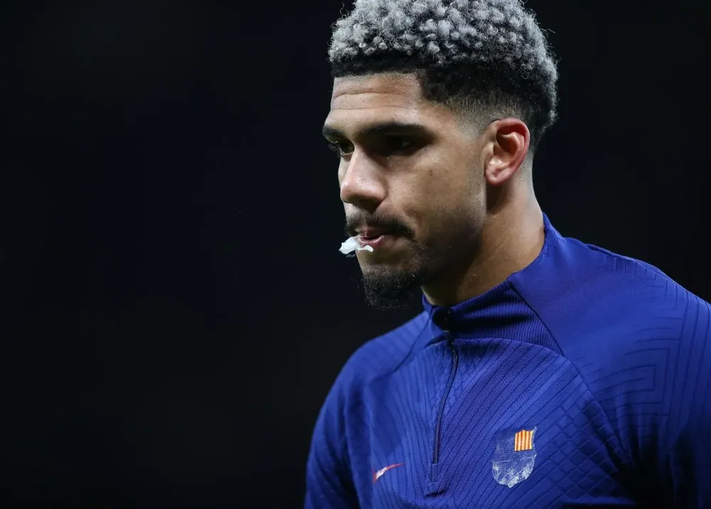 Araujo en el partido del jueves ante Manchester