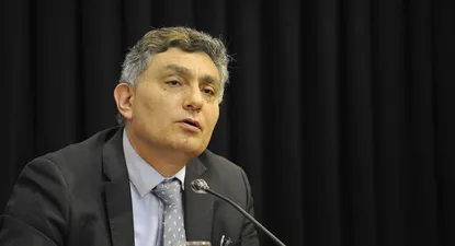 Director de la Oficina de Planeamiento y Presupuesto, Isaac Alfie