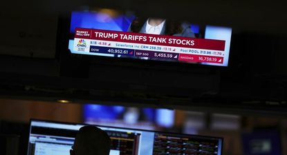 Wall Street contra Trump: JP Morgan, Goldman Sachs y Ackman alertan por un invierno económico nuclear