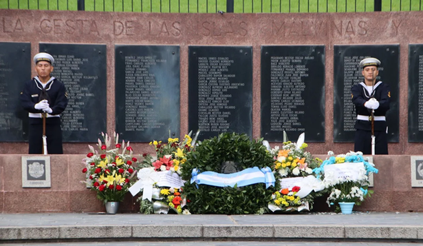 Javier Milei encabezará el acto central en Plaza San Martín, mientras que Victoria Villarruel participará en Ushuaia.