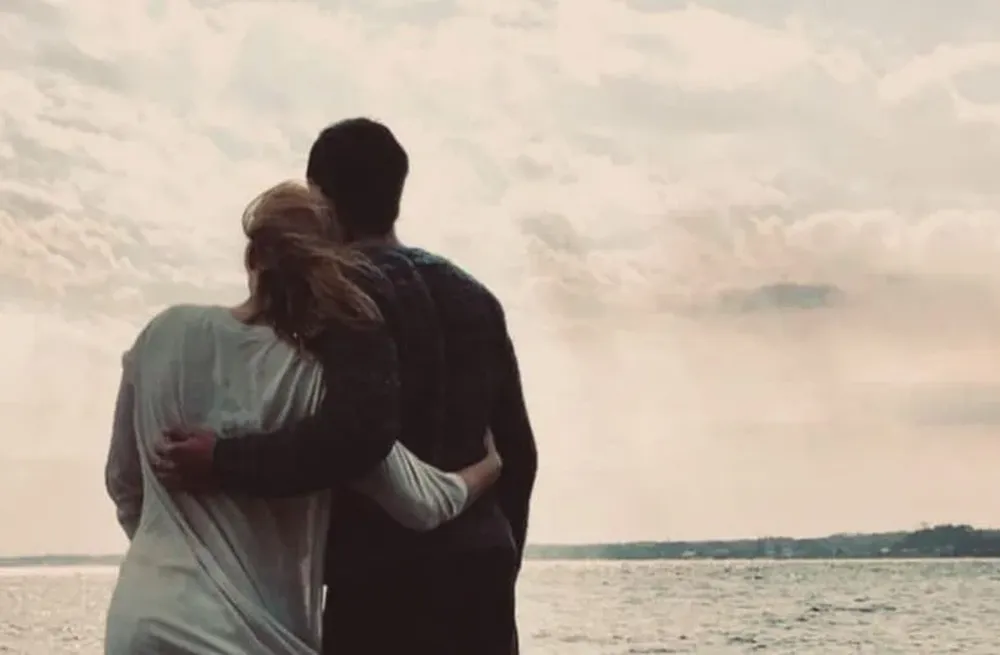Claudia Fernández y su hermano Fernando