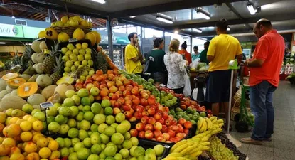 Inflación no cede, pero soportó aumento del dólar