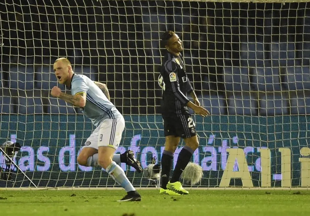 John Guidetti de Celta festejando