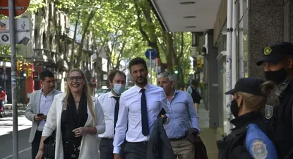 Abogados defensores de la Operación Océano fuera del Palacio de los Tribunales