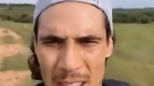 Así se entrena Cavani en la soledad de su cuarentena obligatoria