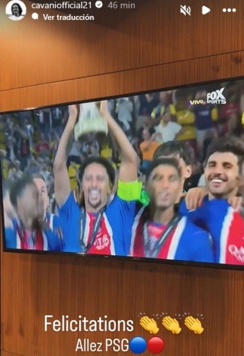 Edinson Cavani felicit&oacute; a Paris Saint-Germain por haber ganado la Supercopa de Europa ante Aston Villa