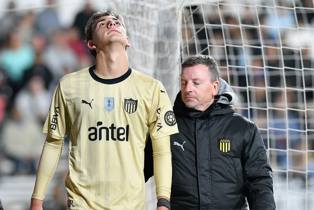 Juan Rodríguez se retiró lesionado en Peñarol ante Wanderers por el Torneo Apertura
