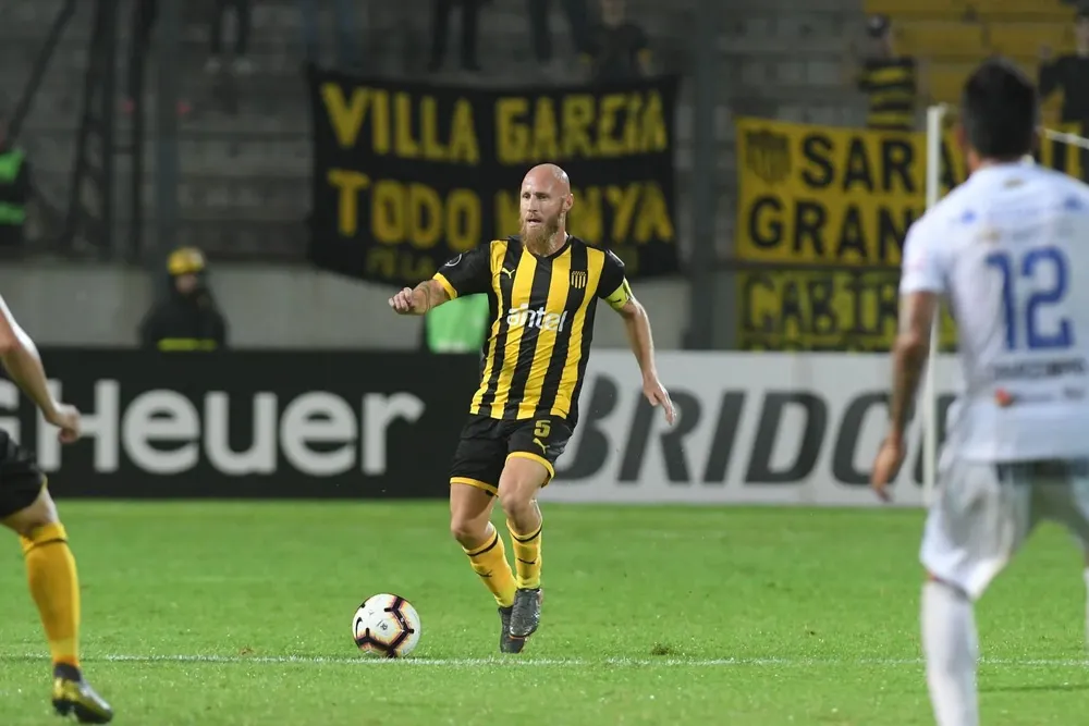 Marcel Novick en 2019, sus últimos cartuchos con la aurinegra