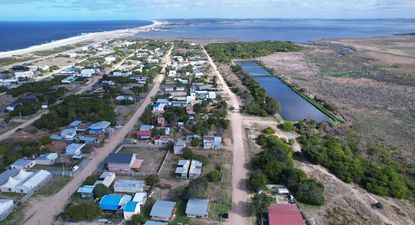 El Observador | Balneario La Juanita con los piletones de fondo