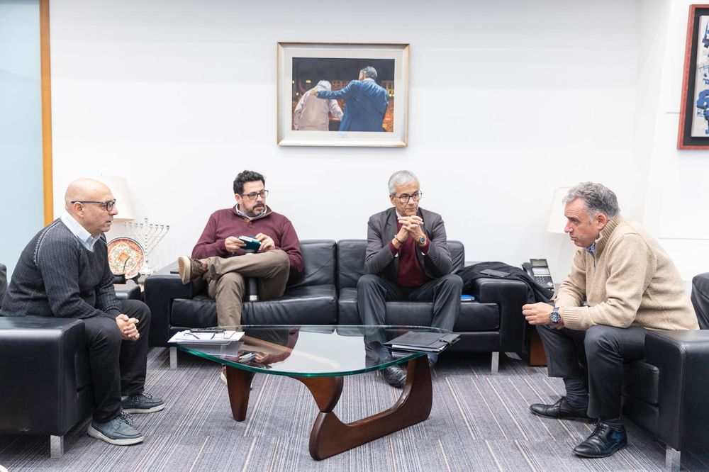 Yamandú Orsi recibió a delegación del PIT-CNT en Torre Ejecutiva