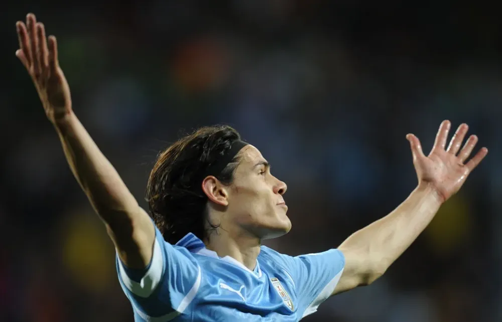 Cavani, vistiendo la camiseta de la selección uruguaya