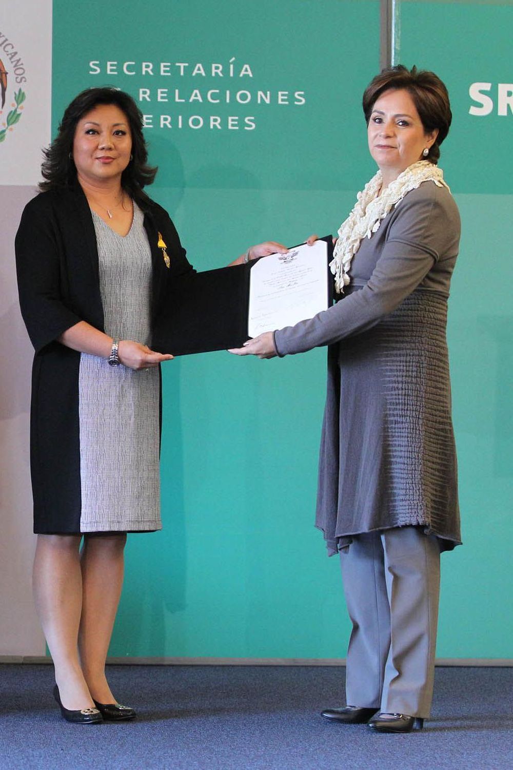 Ma Jin fue la primera mujer en obtener la condecoración del Águila Azteca del gobierno de México.