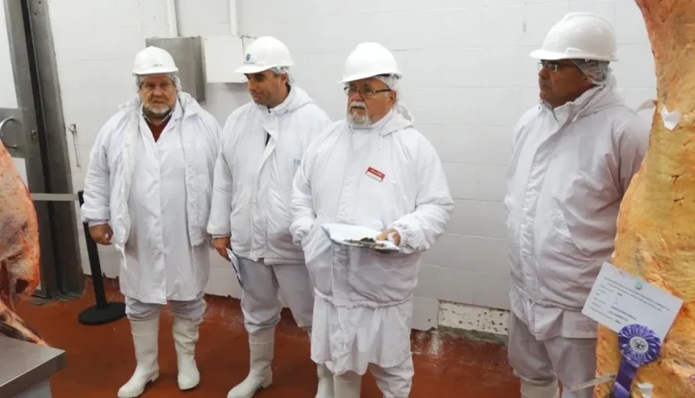 Los jurados San Julián, Rovira, Castro y Brito explicaron sus veredictos a los presentes