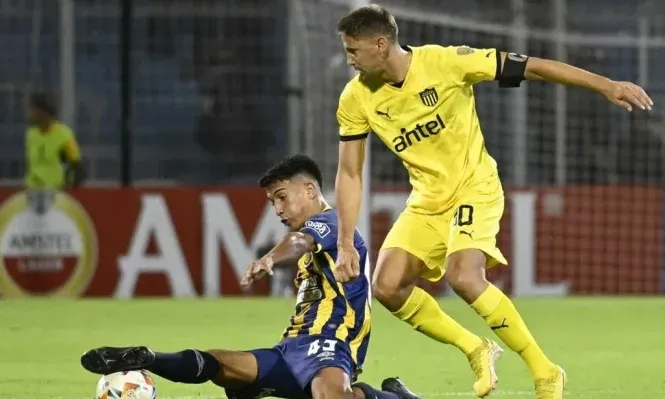 Gastón Ramírez en Peñarol vs Rosario Central